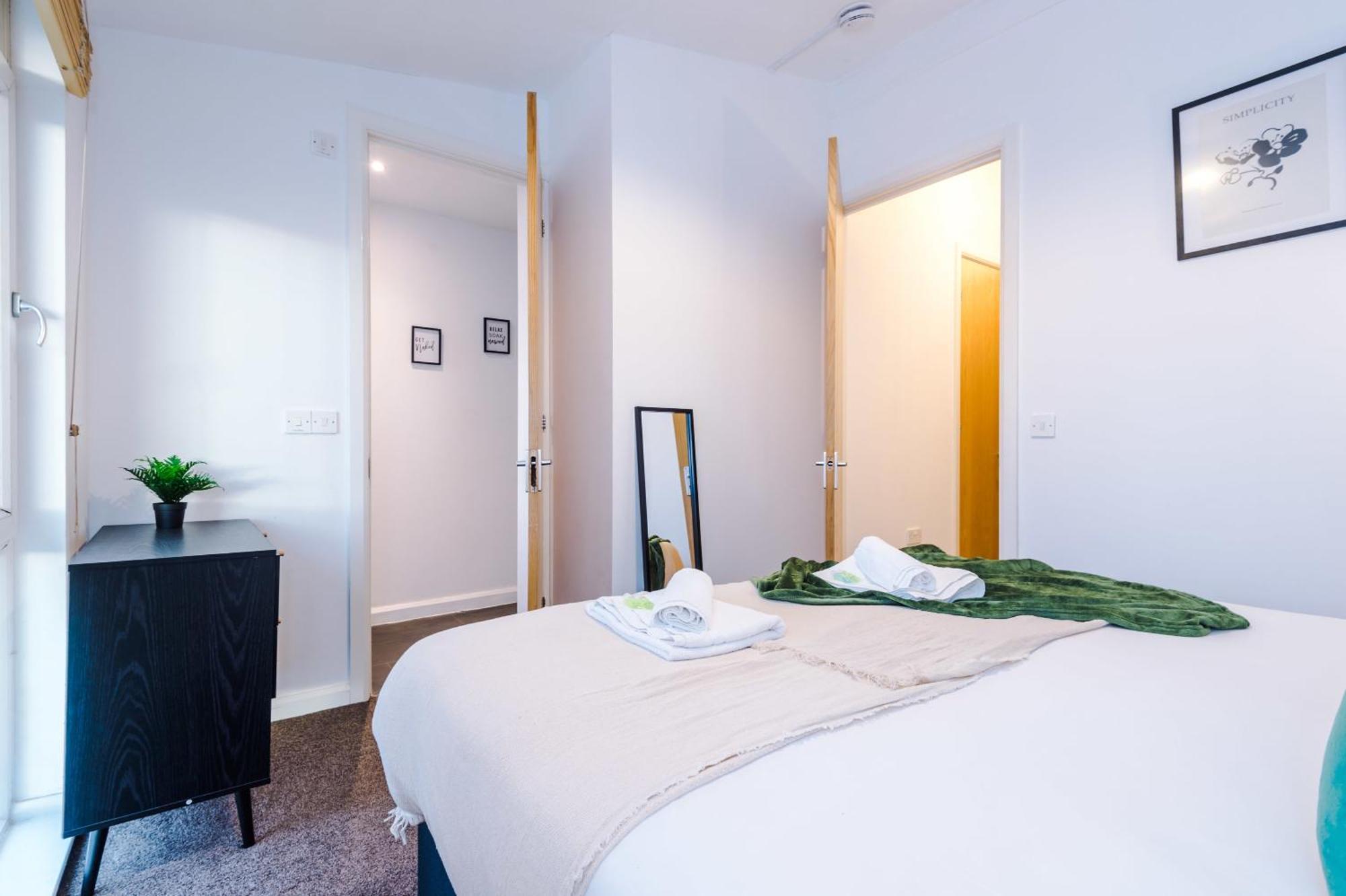 Rest&Recharge At A Spacious Townhouse By The Etihad Villa Manchester Exteriör bild